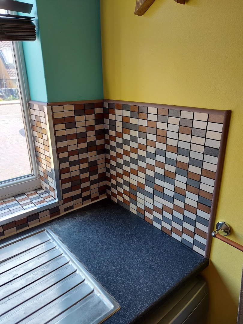 Mr Handy Man — Photos 9